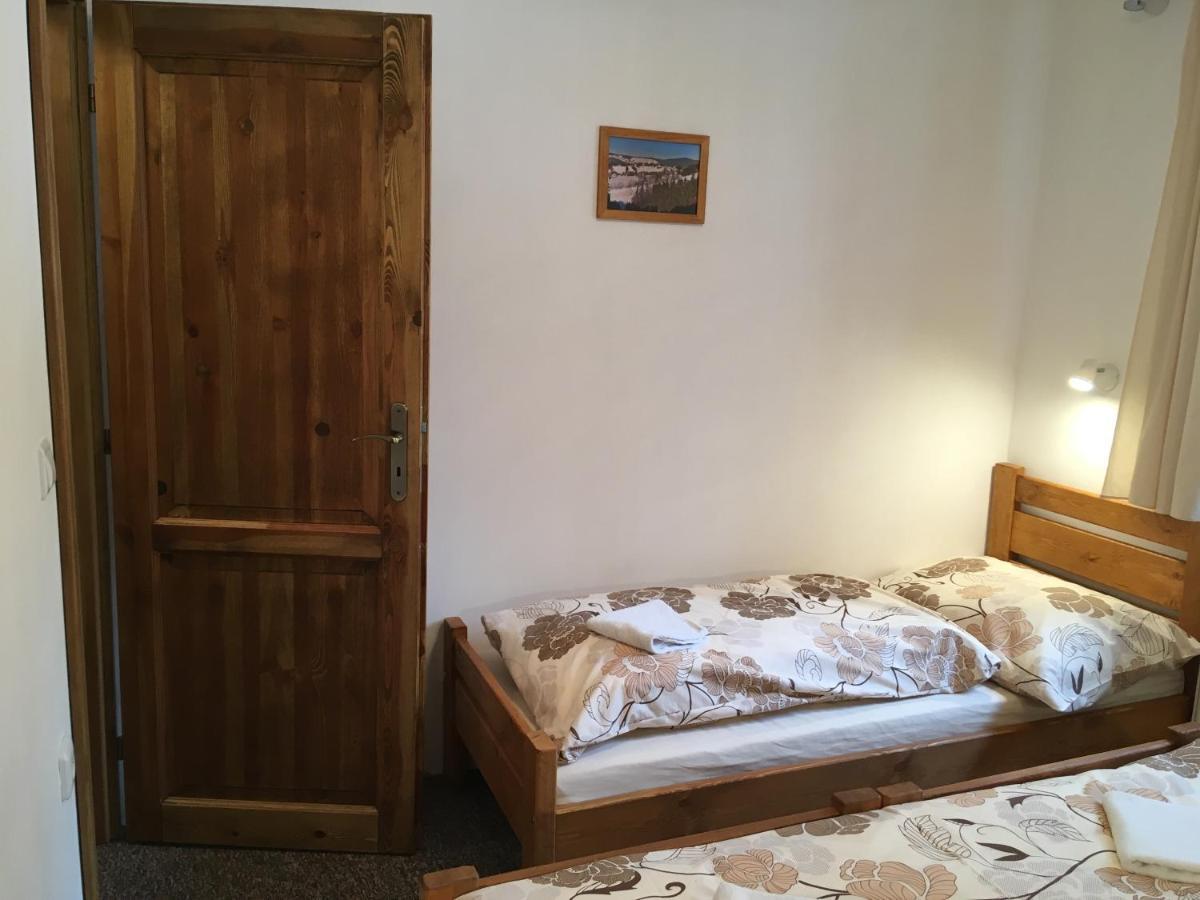 Chalupa A Apartmany Lojka Benecko Bagian luar foto